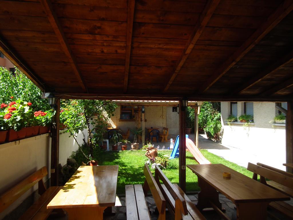 Guest House Olimpiya 圣弗拉斯 外观 照片
