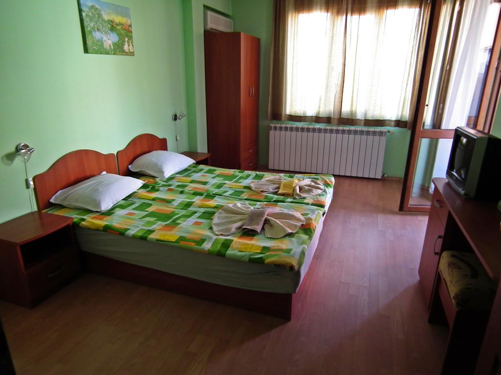 Guest House Olimpiya 圣弗拉斯 外观 照片