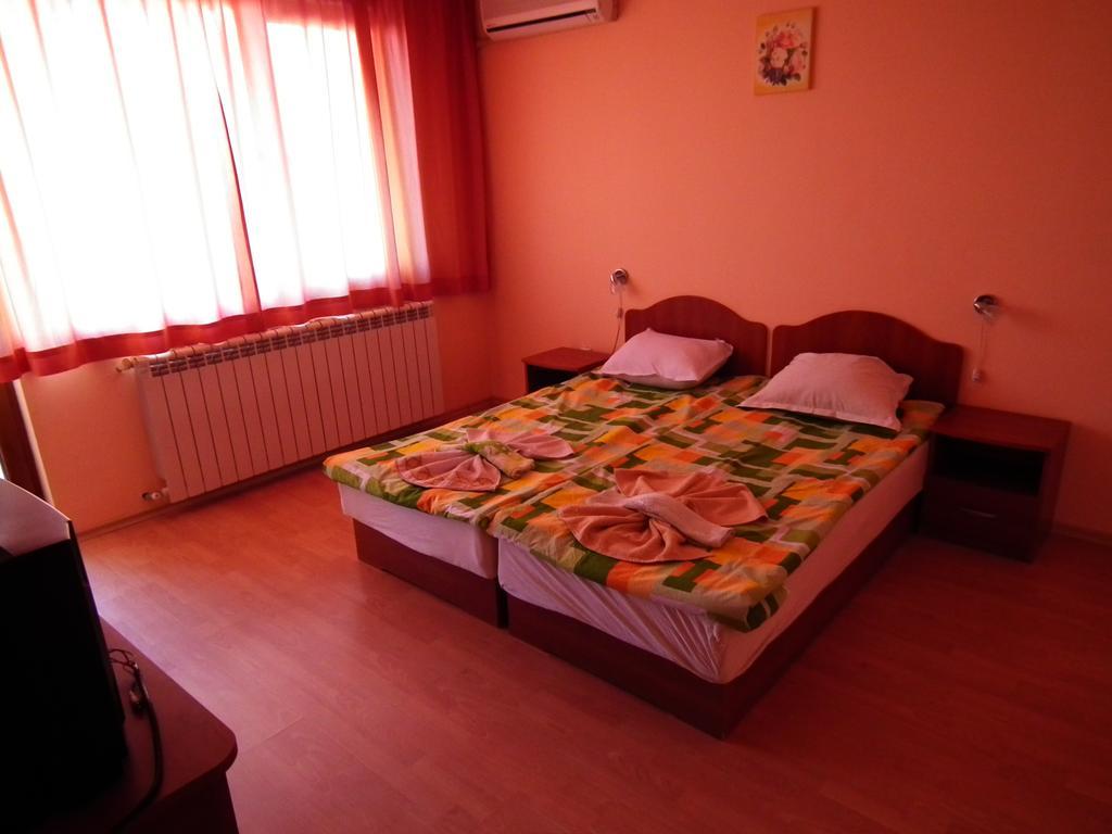 Guest House Olimpiya 圣弗拉斯 外观 照片